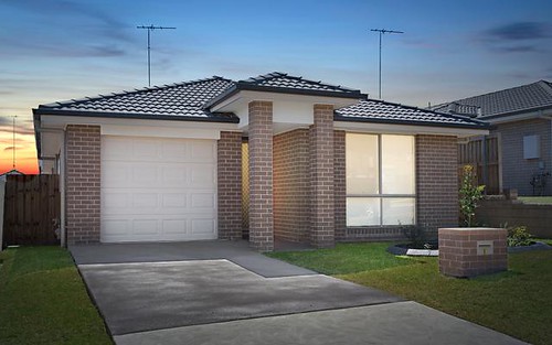 19 Blue View Tce, Glenmore Park NSW