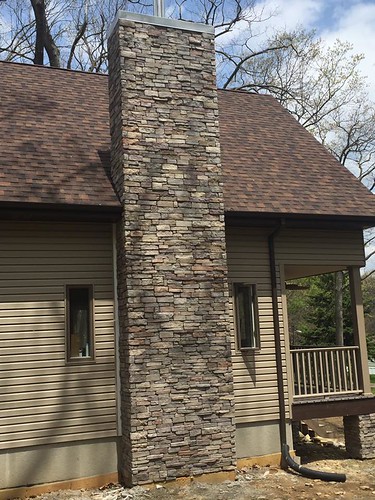 Copper Creek - Dry Stack Stone - Residential Home • <a style="font-size:0.8em;" href="http://www.flickr.com/photos/107178405@N04/28084278059/" target="_blank">View on Flickr</a>