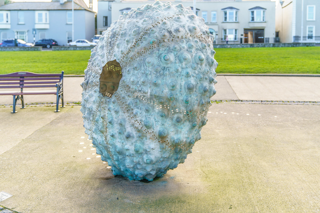 THE MOTHERSHIP IN NEWTOWNSMITH BY RACHEL JOYNT [BETWEEN DUN LAOGHAIRE AND GLASTHULE]-136456