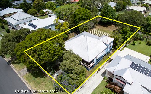 8 Caithness St, North Booval QLD 4304