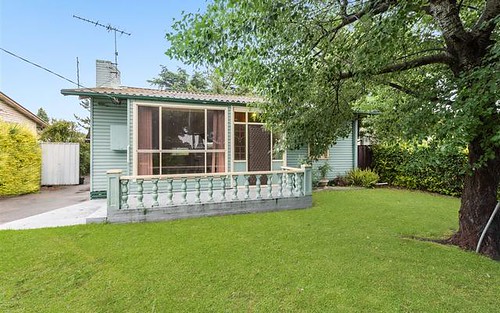 9 St Georges Rd, Norlane VIC 3214