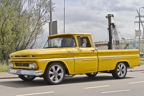 Chevrolet C-10 Pick-Up Truck 1960 (1700)