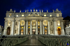 piazza San Pietro, Natale 2017 • <a style="font-size:0.8em;" href="http://www.flickr.com/photos/89679026@N00/38648692874/" target="_blank">View on Flickr</a>