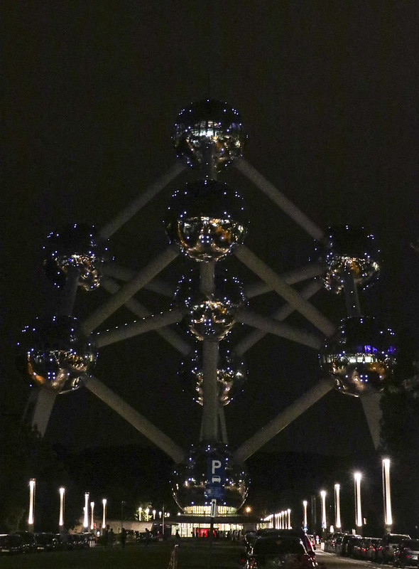 Atomium, Brussels<br/>© <a href="https://flickr.com/people/23586209@N03" target="_blank" rel="nofollow">23586209@N03</a> (<a href="https://flickr.com/photo.gne?id=25652657468" target="_blank" rel="nofollow">Flickr</a>)