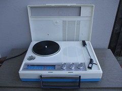 Vintage Retro 60's 70's Plastic  Hong Kong Made Record Player & Radio Combination
