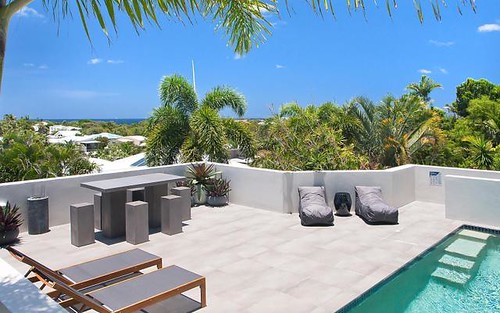 11 Voyagers Place, Sunrise Beach QLD
