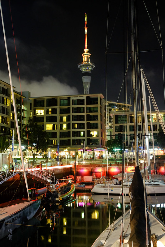Sky Tower view at night<br/>© <a href="https://flickr.com/people/49111993@N00" target="_blank" rel="nofollow">49111993@N00</a> (<a href="https://flickr.com/photo.gne?id=25921735268" target="_blank" rel="nofollow">Flickr</a>)