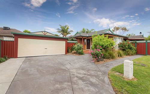 11 Christian Ct, Rowville VIC 3178