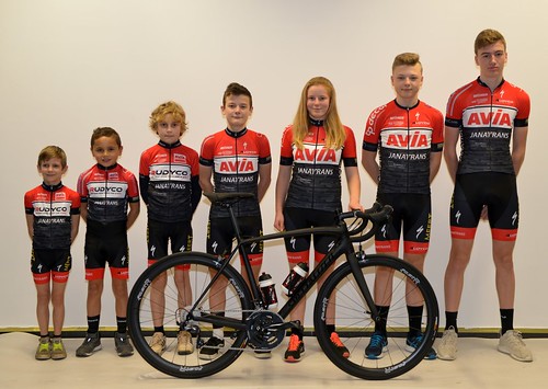 Avia-Rudyco-Janatrans Cycling Team (18)