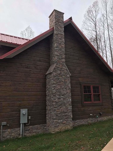 Chestnut - Dry Stack Stone / Split-Face Fieldstone Mix - Residential Home • <a style="font-size:0.8em;" href="http://www.flickr.com/photos/107178405@N04/24994288137/" target="_blank">View on Flickr</a>