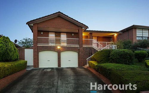 18 Stainsby Close, Endeavour Hills VIC