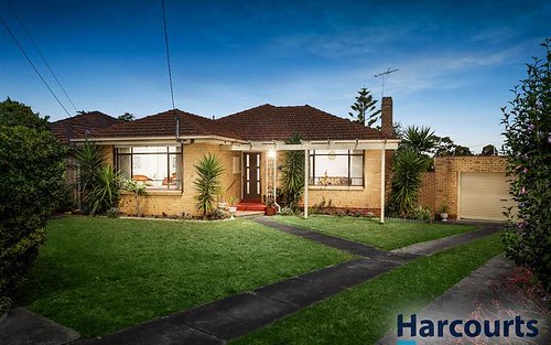 33 Ludwell Cr, Bentleigh East VIC 3165