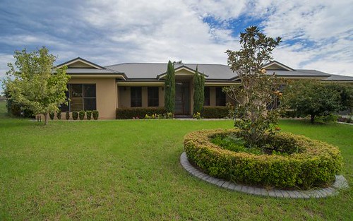 3 Sledmere Cl, Scone NSW
