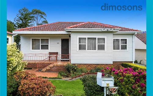 42 Stanleigh Crescent, West Wollongong NSW