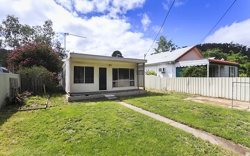 118 Foxlow St, Captains Flat NSW 2623