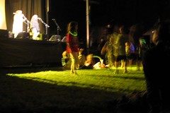 dancers-on-the-grass_32063544_o