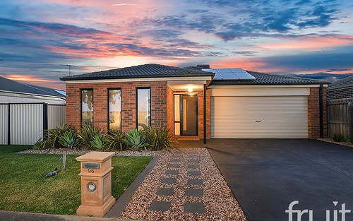96 Grove Rd, Grovedale VIC 3216