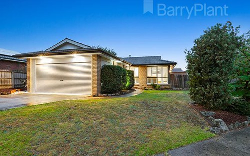 23 Watersedge Cl, Knoxfield VIC 3180