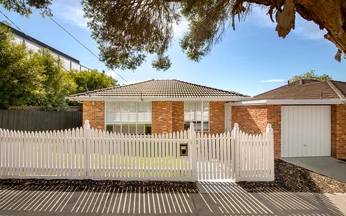 27A Ross St, Doncaster East VIC 3109