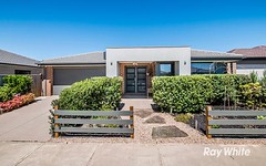 26 Naas Road, Clyde North VIC