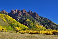 Autumn Colors Across and Over Jagged Peaks of Sievers Mountain South