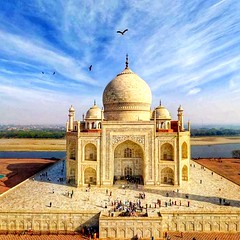 Anglų lietuvių žodynas. Žodis taj mahal reiškia <li>Taj Mahal</li> lietuviškai.