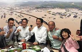 ↑それは安倍総理だろ。西日本豪雨災害で宴...