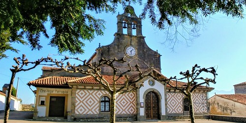 Iglesia de S. Esteban de Leces. Foto de Manuel Teresa • <a style="font-size:0.8em;" href="http://www.flickr.com/photos/85451274@N03/31807681978/" target="_blank">View on Flickr</a>