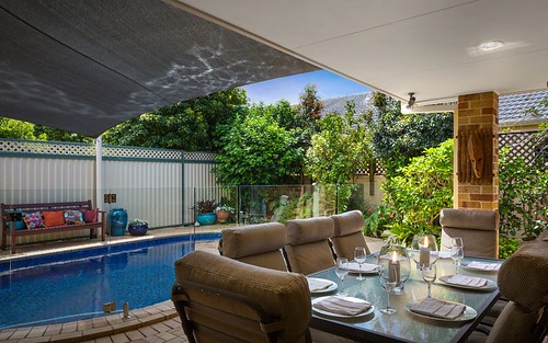 16 Hibiscus Pl, Bomaderry NSW 2541