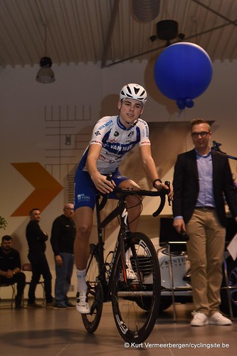 Van Moer Logistics Cycling Team (200)