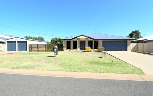 11 Harden Cr, Georges Hall NSW 2198