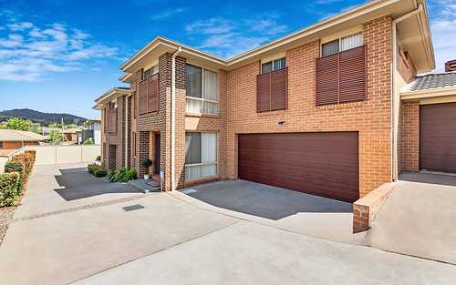 2/27 Gilmore Place, Queanbeyan NSW 2620