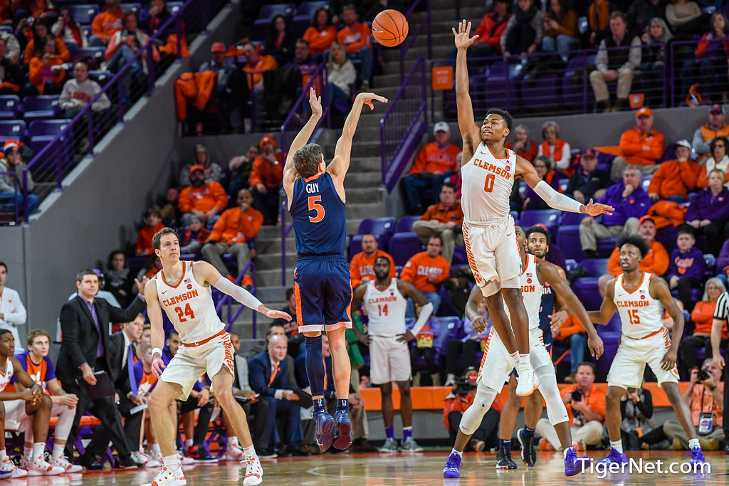 Clemson Basketball Photo of Clyde Trapp and Virginia