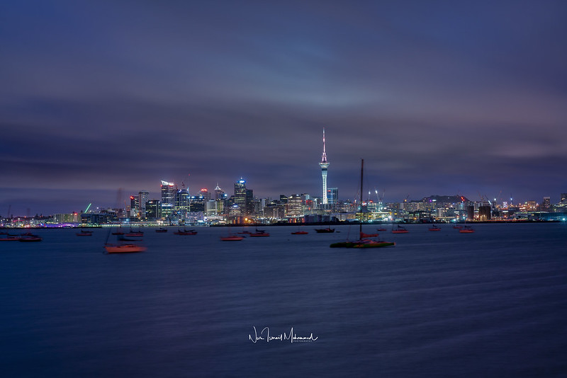 Auckland, New Zealand - August 20, 2018: Blue hour sunrise in Auckland, New Zealand.<br/>© <a href="https://flickr.com/people/61485851@N06" target="_blank" rel="nofollow">61485851@N06</a> (<a href="https://flickr.com/photo.gne?id=31395952117" target="_blank" rel="nofollow">Flickr</a>)