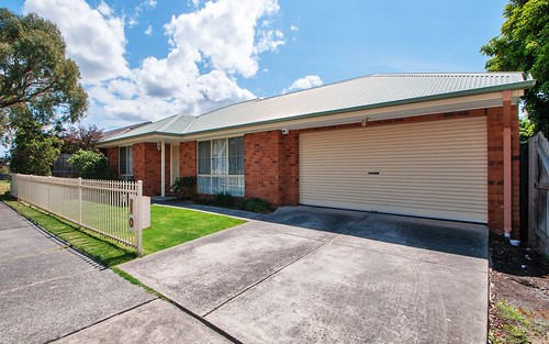 2/1 Twin Ct, Ferntree Gully VIC 3156