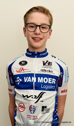 Van Moer Logistics Cycling Team (1)