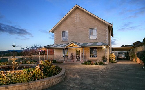 28 Wilkie St, Castlemaine VIC 3450
