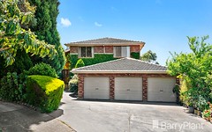 7 Crystal Court, Wheelers Hill VIC