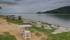 Parking and picnic area at Queensbay Mall