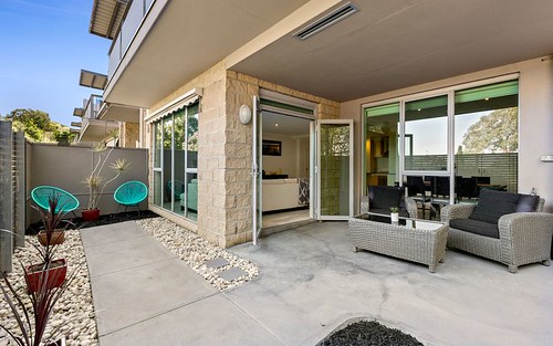 1/3 Sovereign Point Court, Doncaster VIC 3108