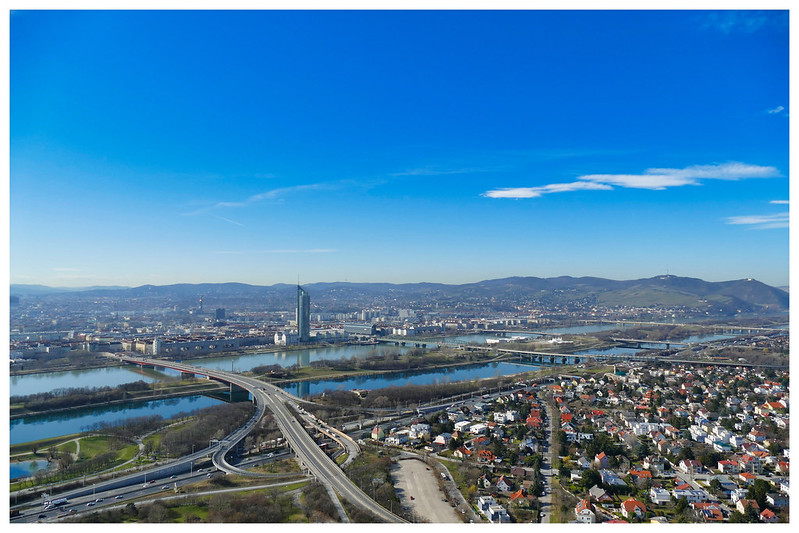 Danube tower<br/>© <a href="https://flickr.com/people/100192080@N08" target="_blank" rel="nofollow">100192080@N08</a> (<a href="https://flickr.com/photo.gne?id=47402856831" target="_blank" rel="nofollow">Flickr</a>)