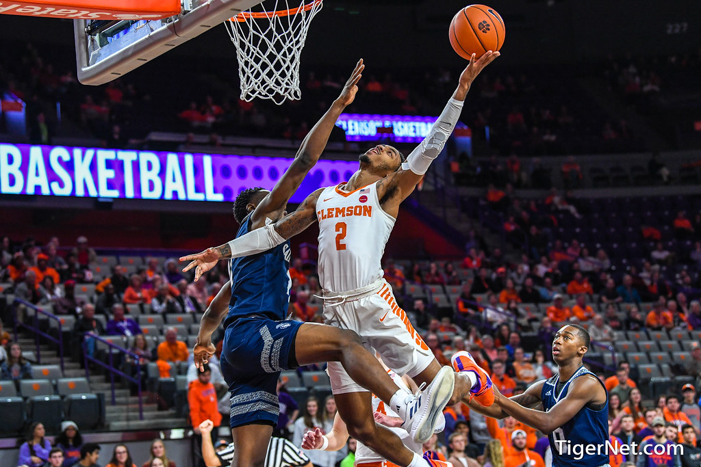 Clemson Basketball Photo of Marcquise Reed and saintpeters