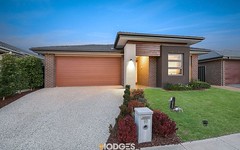 19 Murgese Circuit, Clyde North Vic