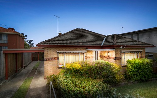 16 Ferntree Gully Rd, Oakleigh East VIC 3166