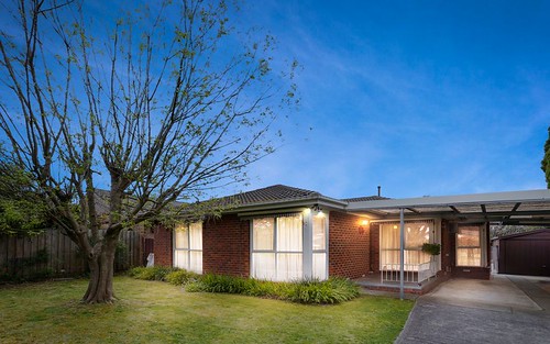 9 Lower Terrace Cr, Noble Park North VIC 3174