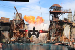 Universal Studios Waterworld Attraction • <a style="font-size:0.8em;" href="http://www.flickr.com/photos/28558260@N04/46178979141/" target="_blank">View on Flickr</a>