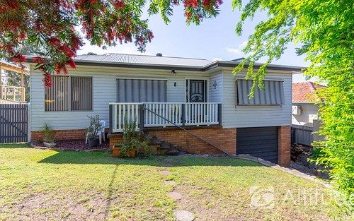8 Valley View Crescent, Glendale NSW