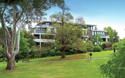 101/55 Chaucer Crescent, Canterbury Vic 3126