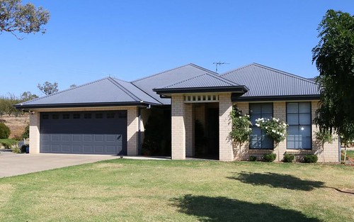 158 Chums Lane, Young NSW 2594