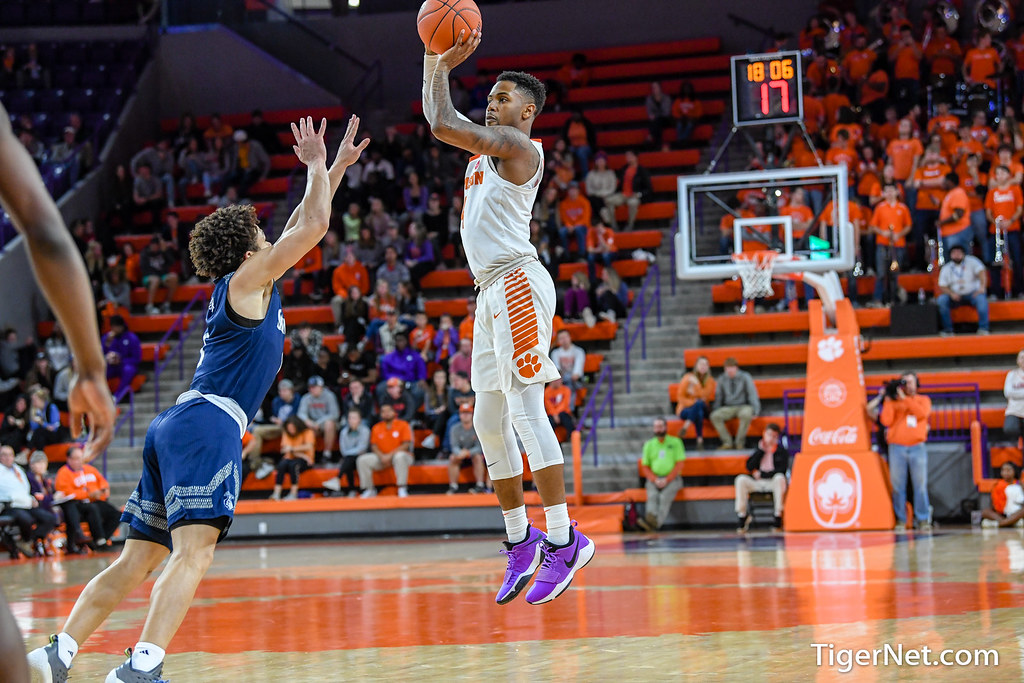 Clemson Basketball Photo of Shelton Mitchell and saintpeters